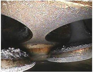 利用HIE系列內窺鏡檢測到的發(fā)動機進氣門圖片二